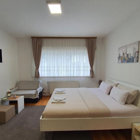Studio Apartman 11 Bihać Exterior foto