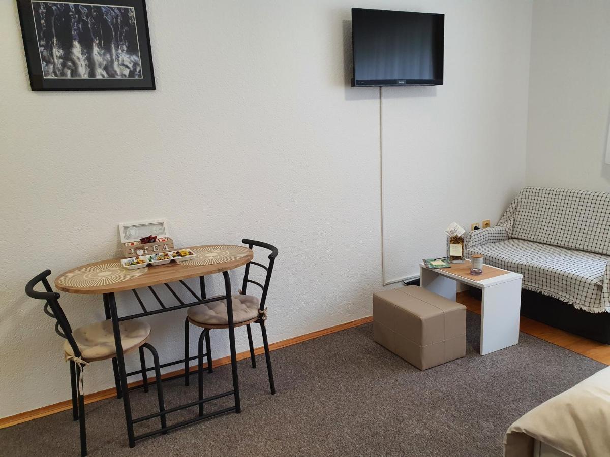 Studio Apartman 11 Bihać Exterior foto